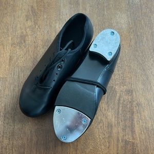 NWOT Size 4.5 Youth Tap Shoes